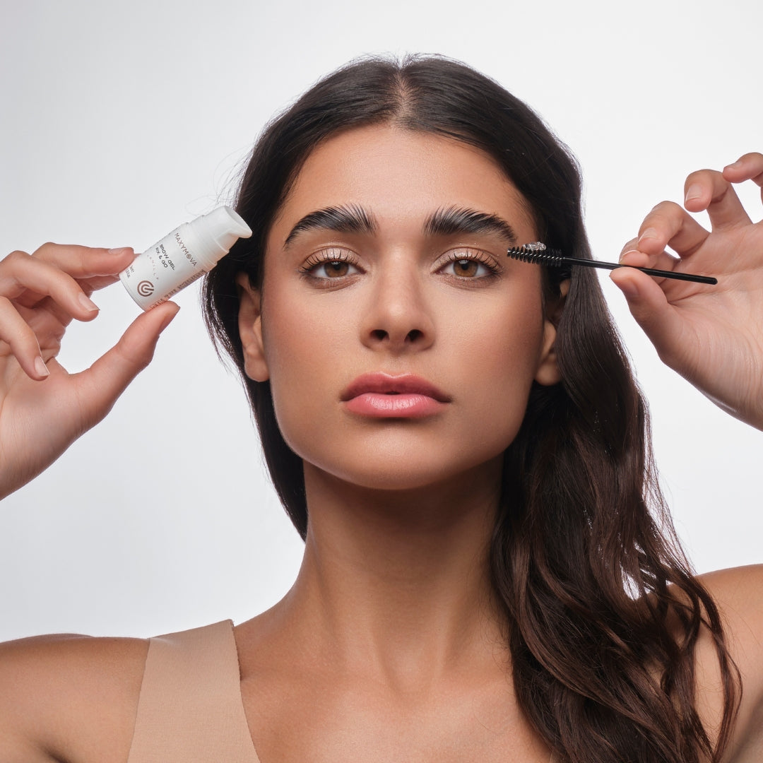 Brow Gel Fix&Go GEL PARA CEJAS FIX&GO - CUIDADO POSTERIOR DE LA LAMINACIÓN DE CEJAS, MAXYMOVA